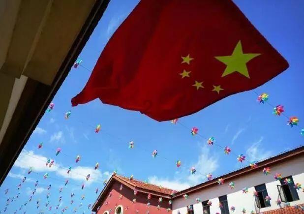 电脑发出警报声什么原因游戏画面